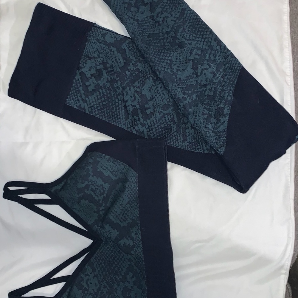 Sports bra/legging set